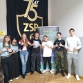Zdjęcie grupowe uczniów