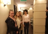 uczniowie w hotelu